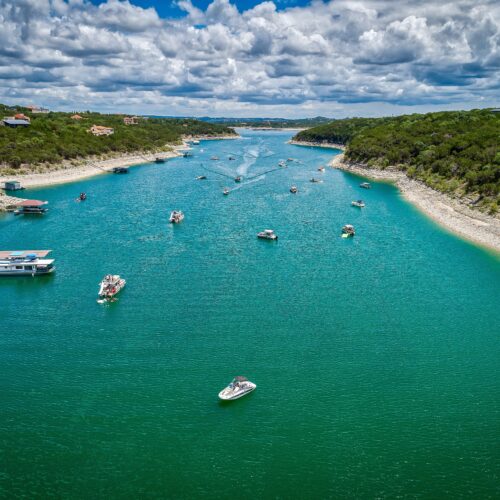 Top Reasons 5 for a Boat Rental: Unforgettable Experiences on Lake Travis with Cap Back Cruises
